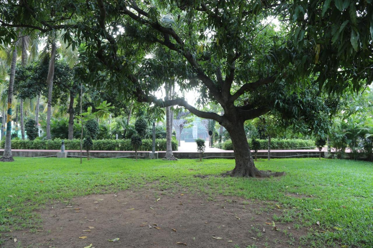 Celebrity Resort Chennai Tambaram Extérieur photo