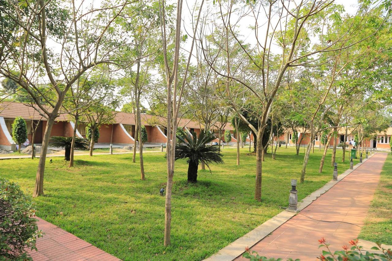 Celebrity Resort Chennai Tambaram Extérieur photo